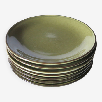 7 khaki green dessert plates in good condition