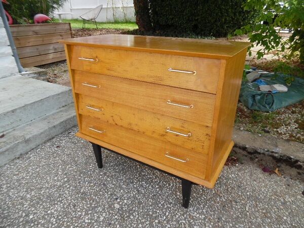 Vintage dresser