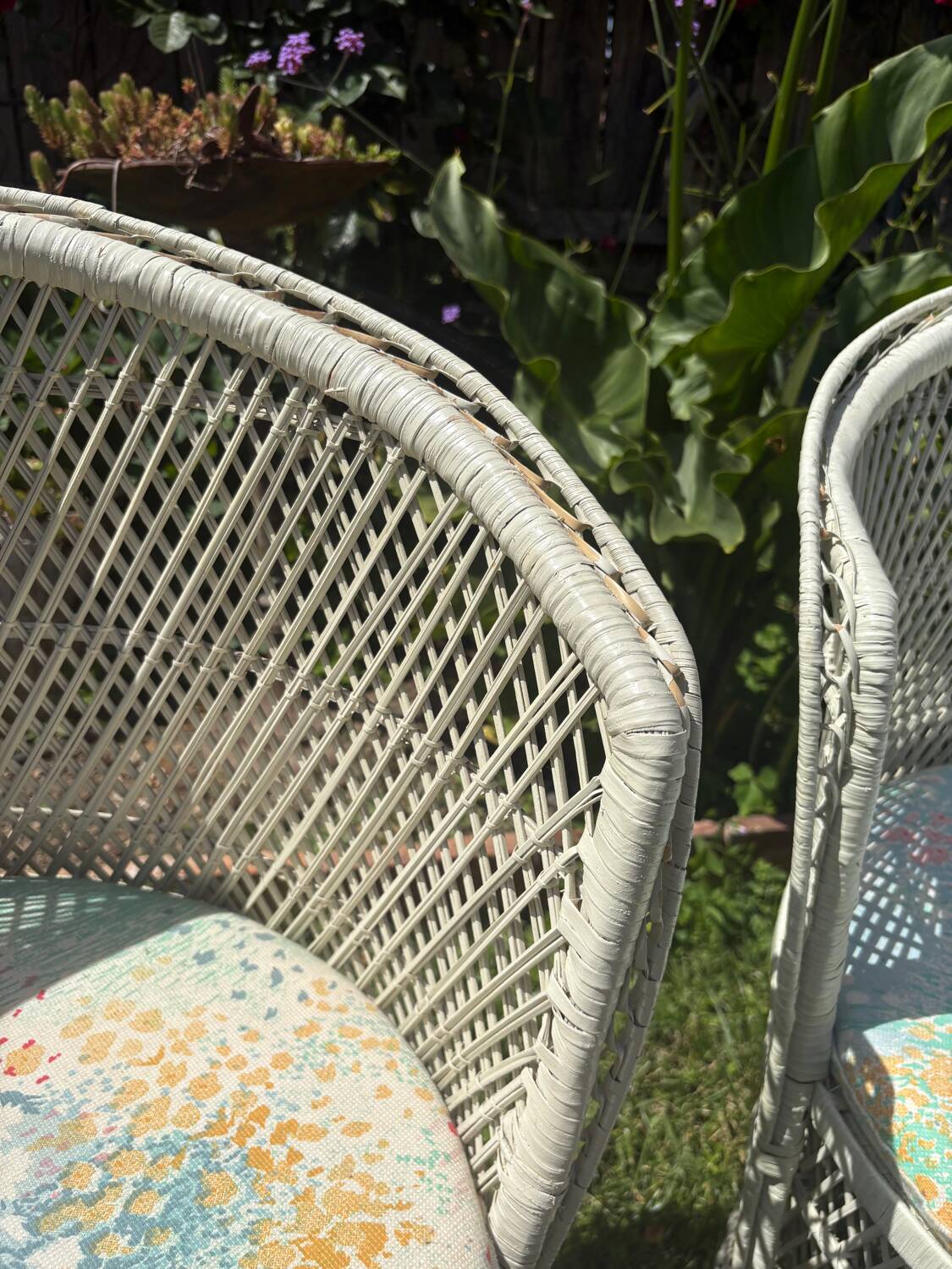 Set of 2 Vintage White Rattan Armchairs – 1970s