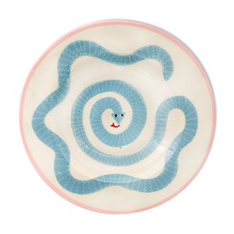 Pink sneaky plate