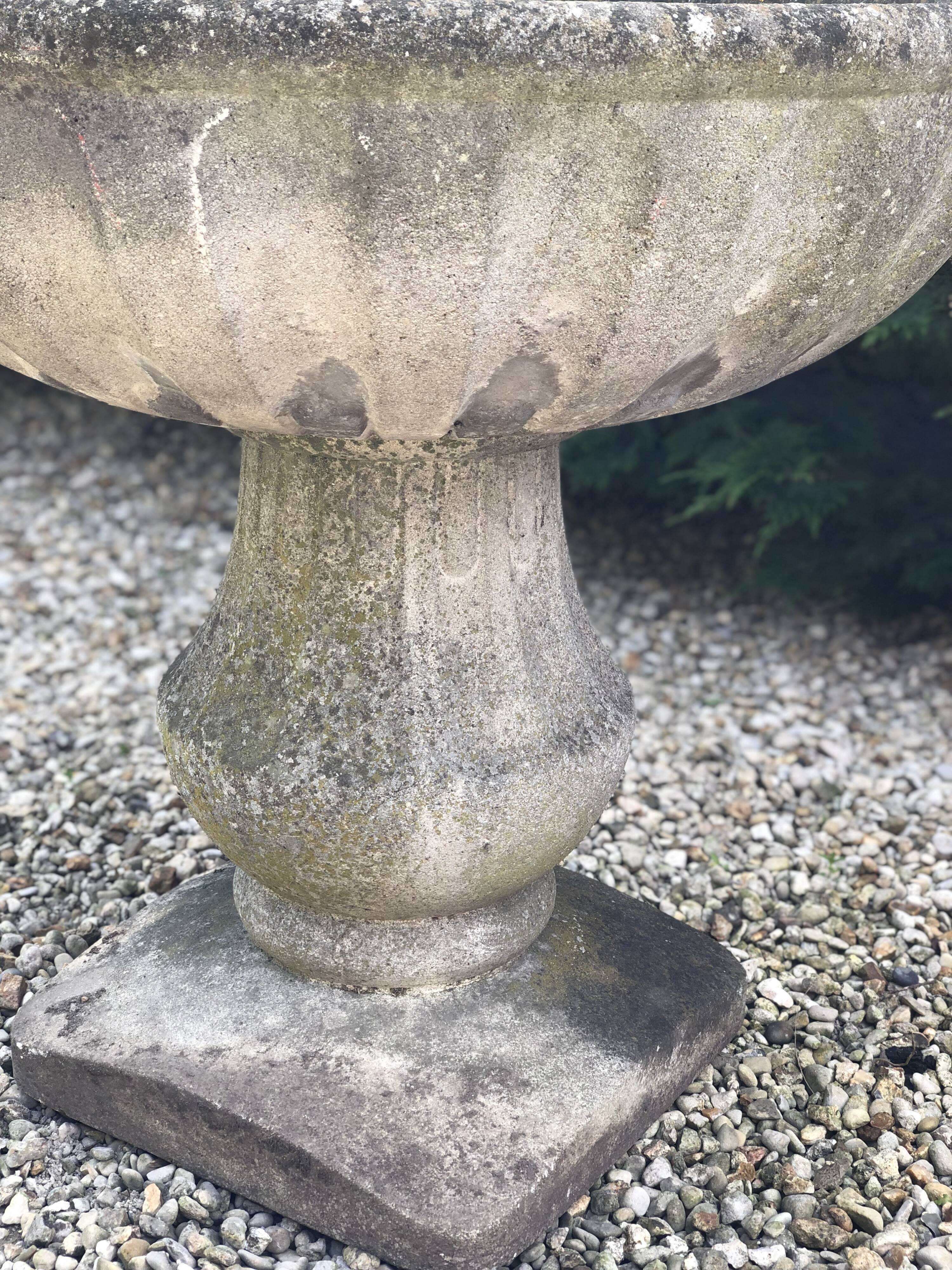 70 ' S cement garden basin