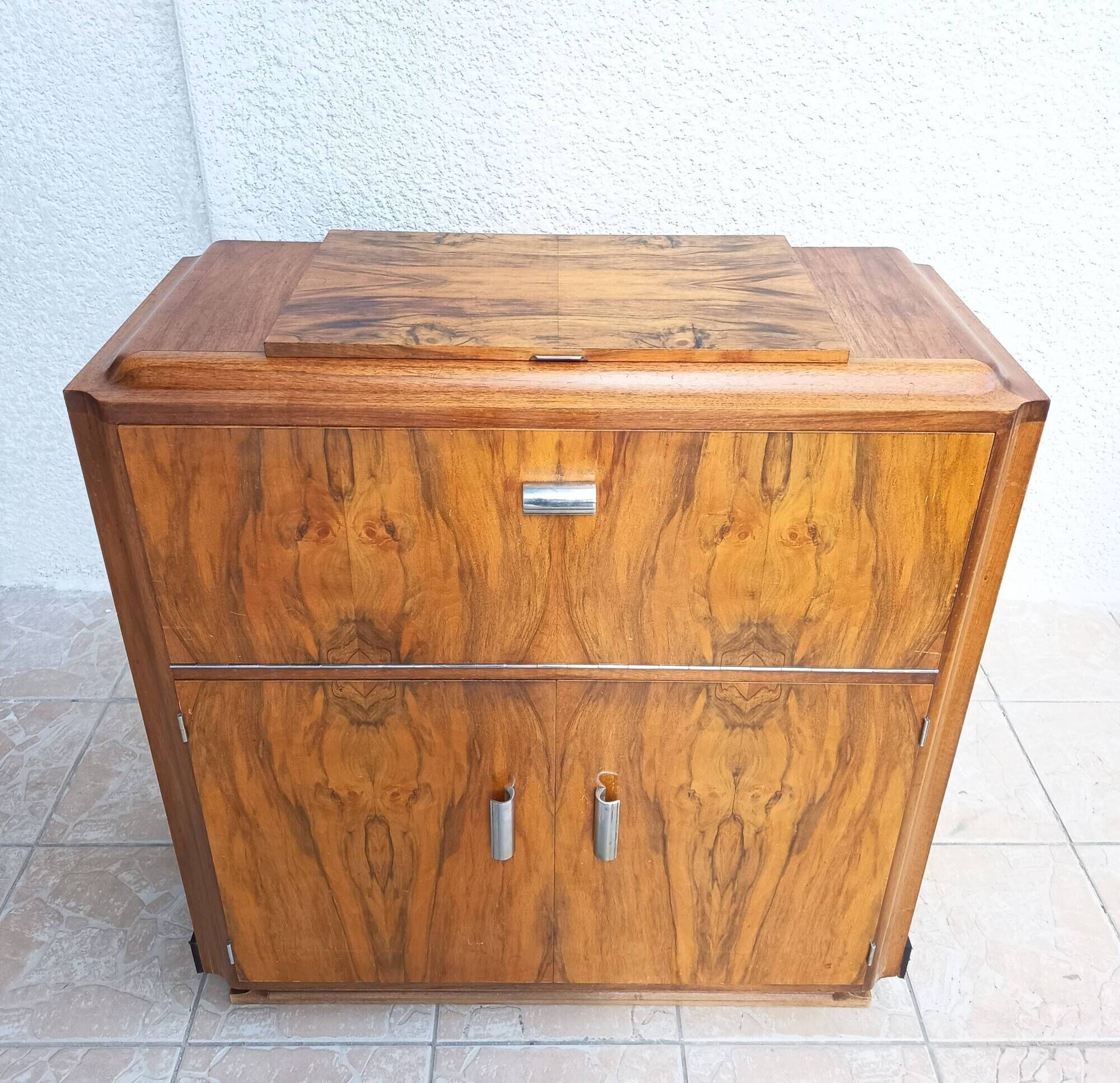 Art Deco walnut burl bar