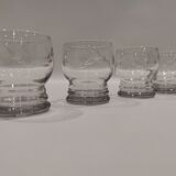 4 petits verres à liqueur forme boule gravé" épi de blé "