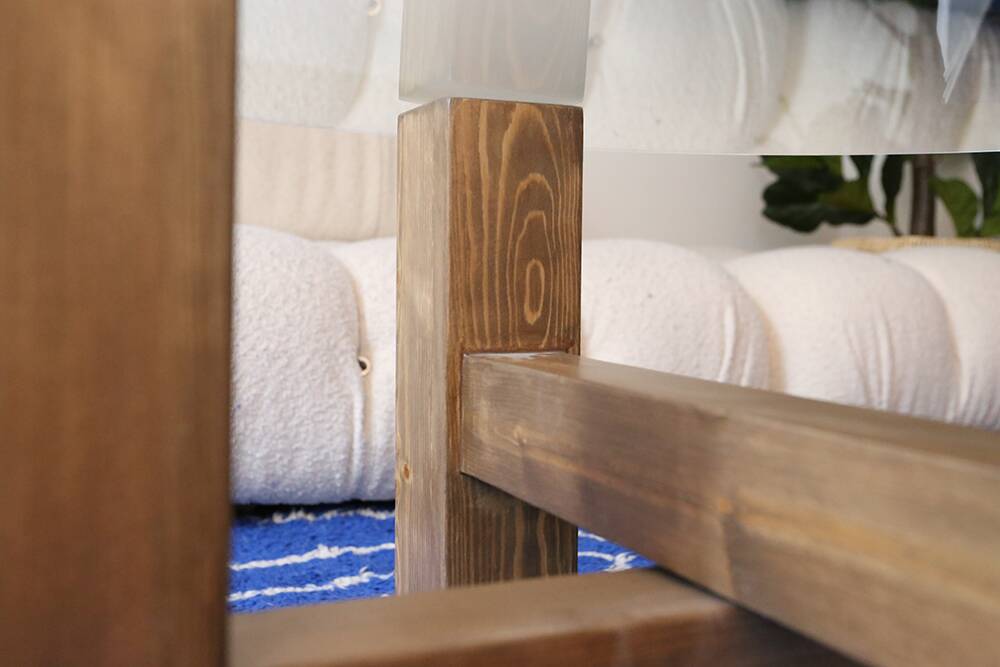 Table basse en bois et plateau verre de 80cm