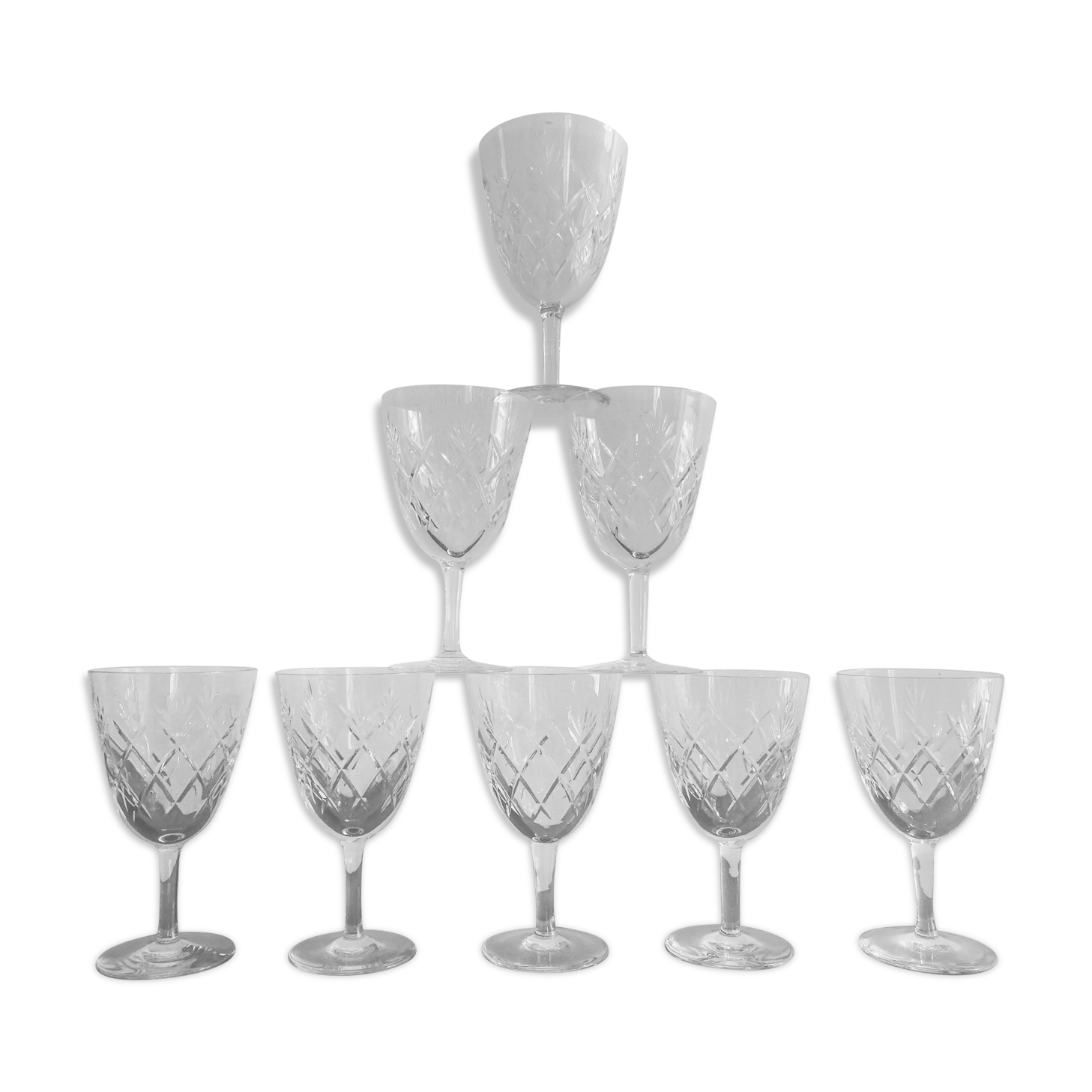 8 glasses of Bayel crystal wine signed, cut crystal.