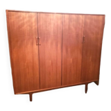 Scandinavian vintage wardrobe