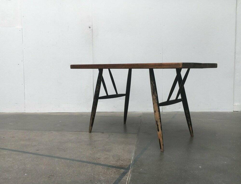 Pirkka Early dining table from the mid-century by Ilmari Tapiovaara for Laukaan Puu, 1960s.
