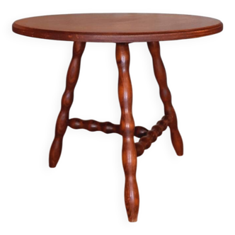 Rustic pedestal table.
