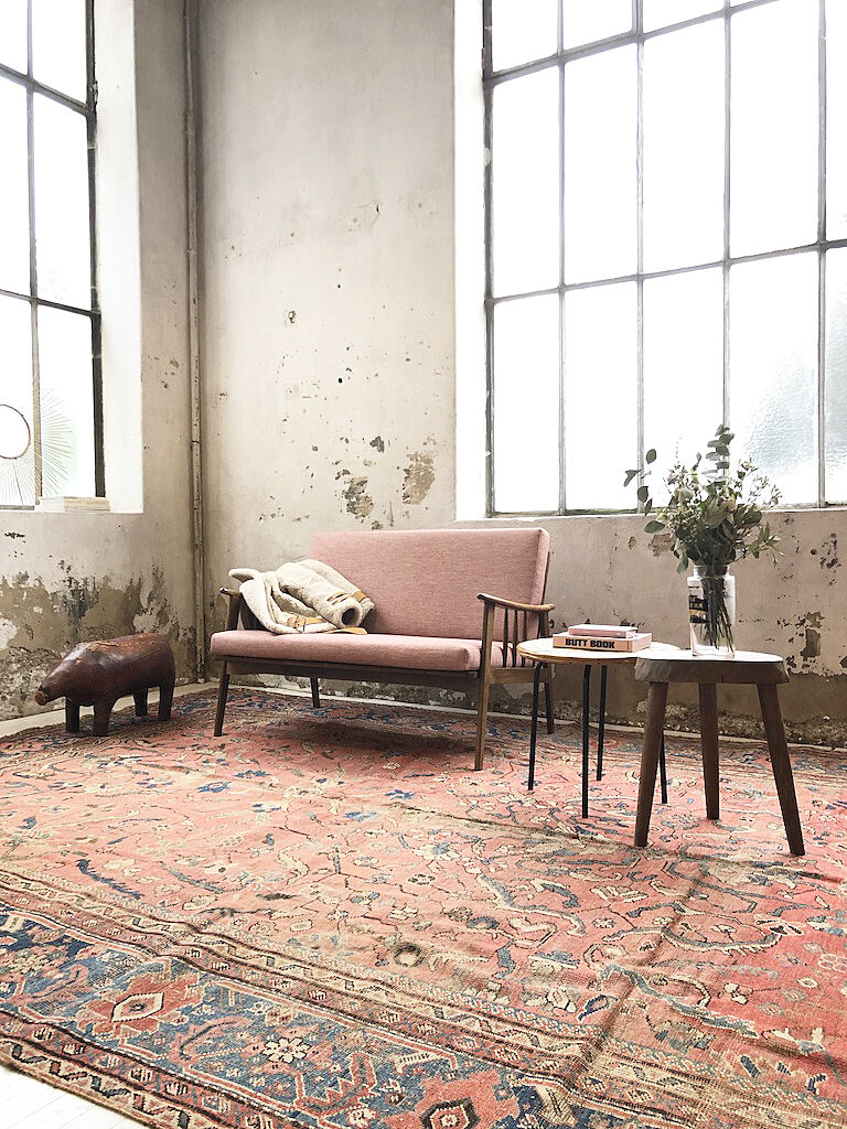 Persian XXL carpet early 20th century 260x351cm