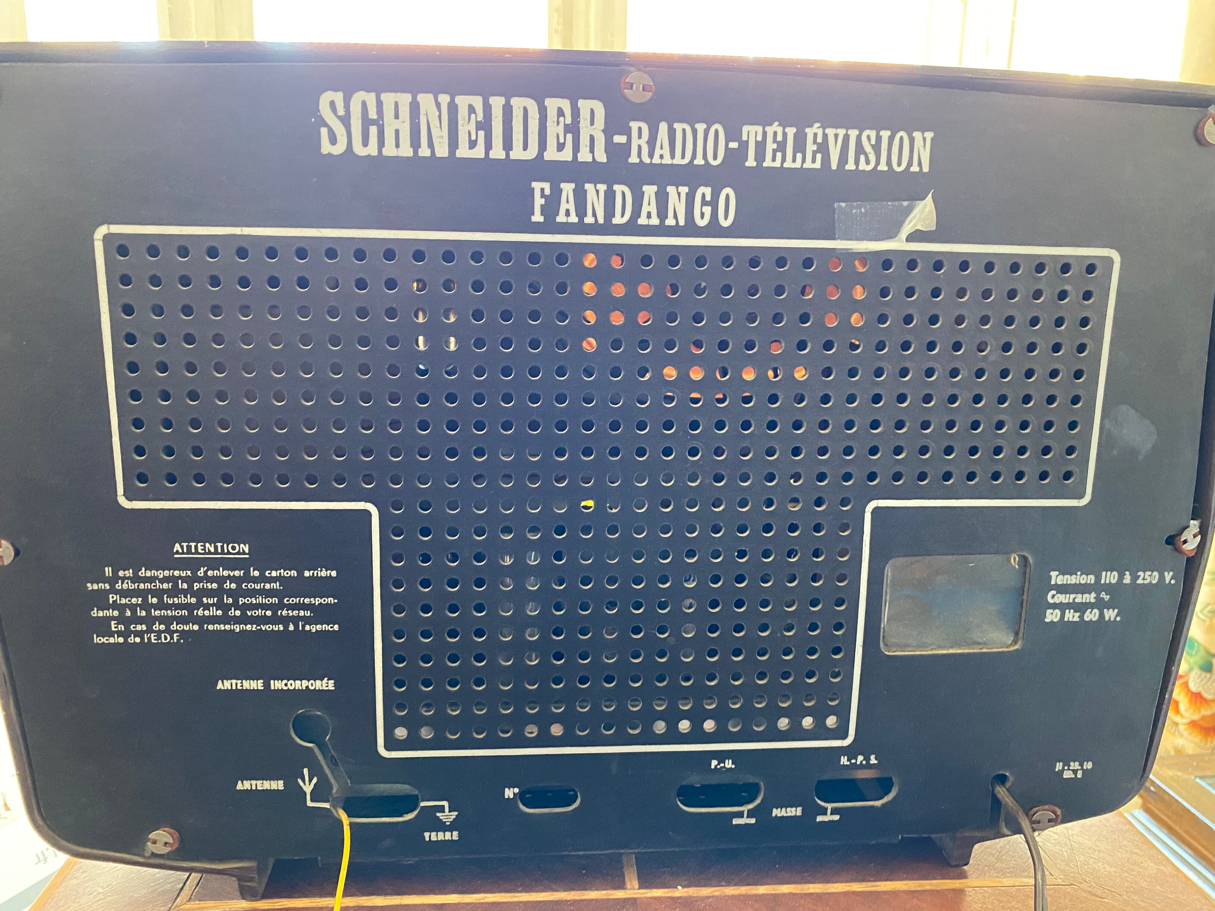 Radio station TSF Schneider Fandango 1958