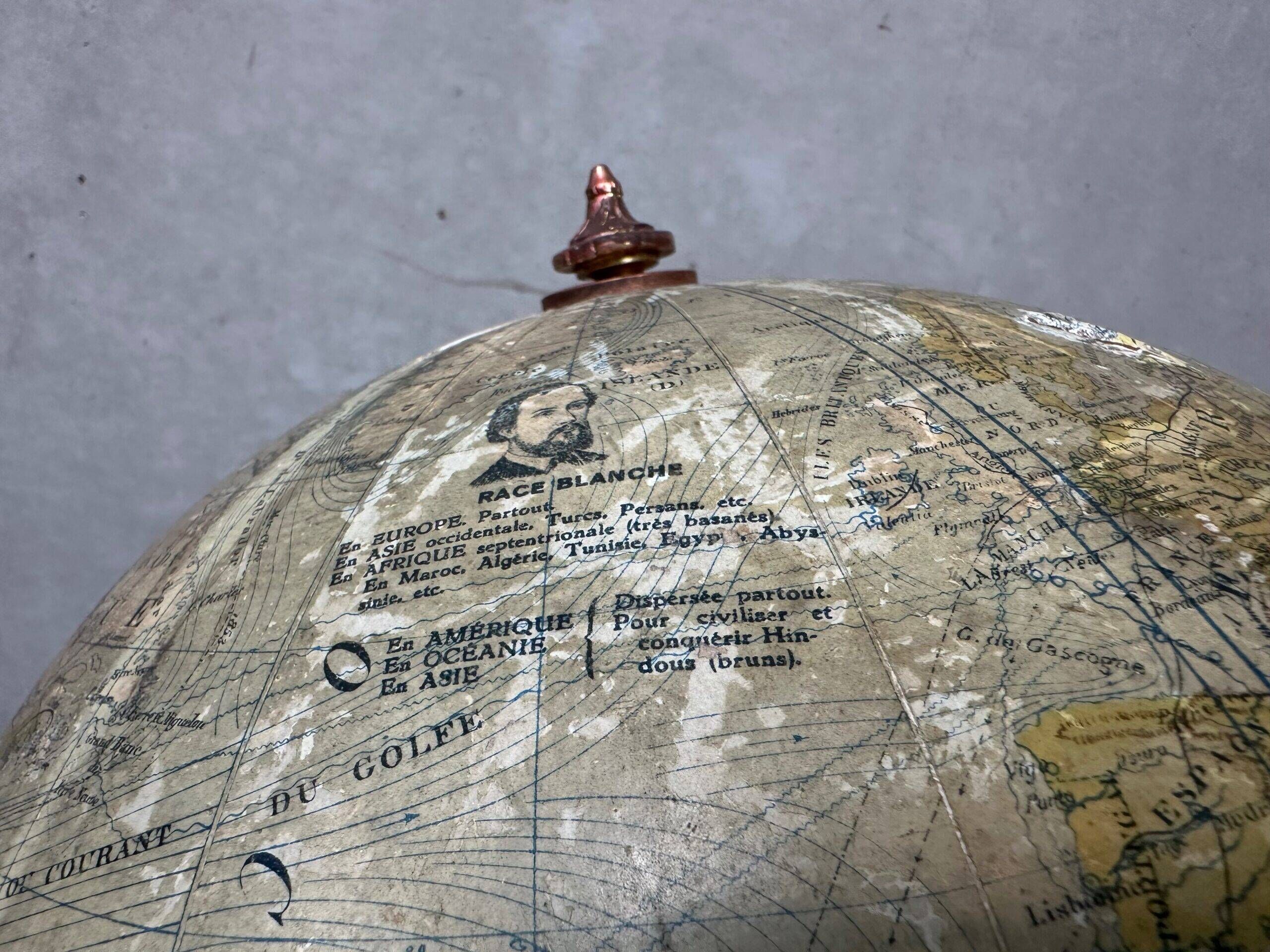 Globe ancien – Windels (plâtre)