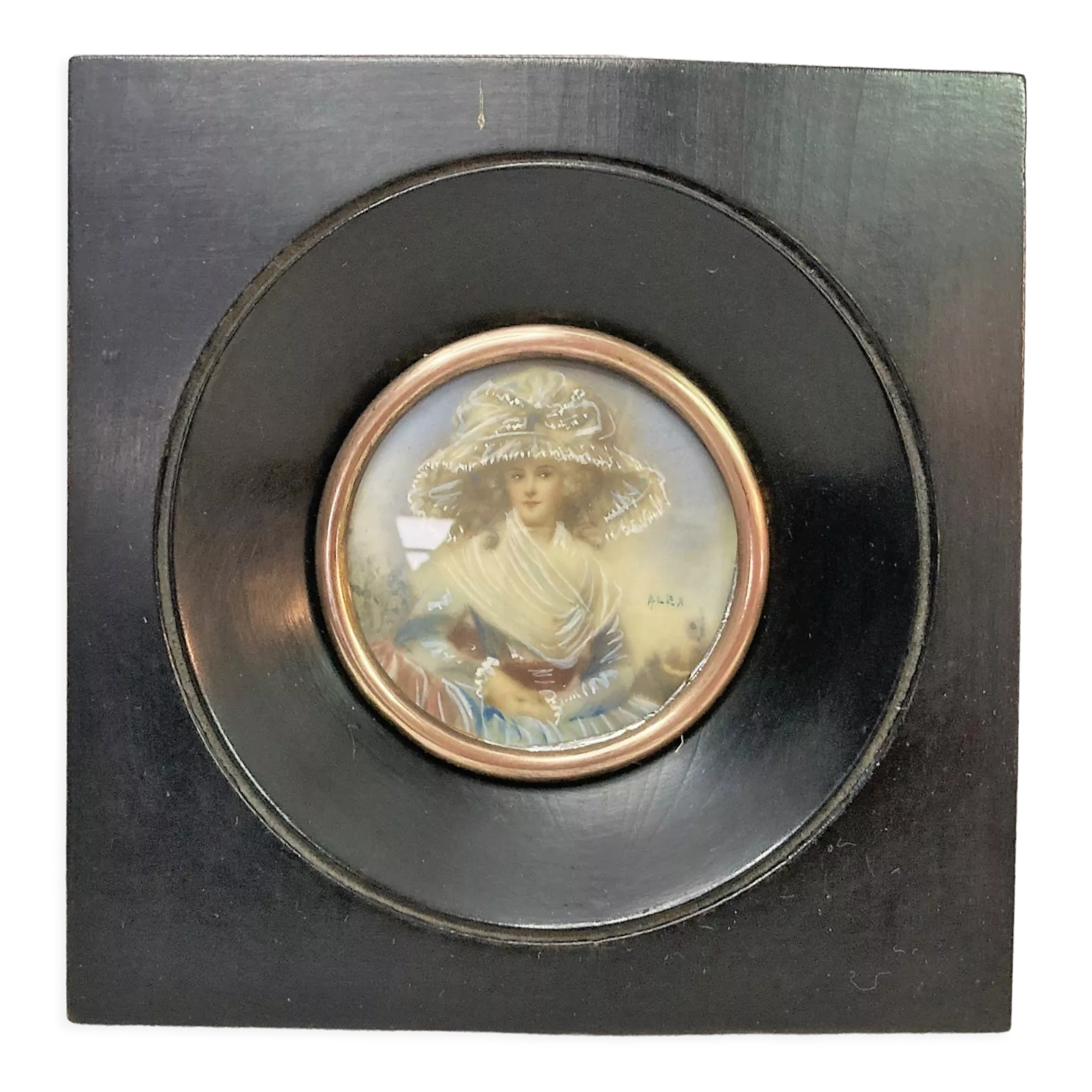 Alex, miniature young woman with gouache hat signed XXth