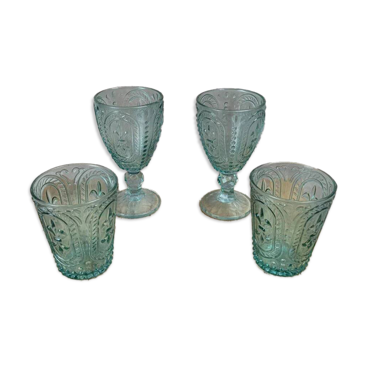 Set of 4 moulded glass glasses – vintage style