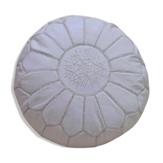 Moroccan pouf in white leather
