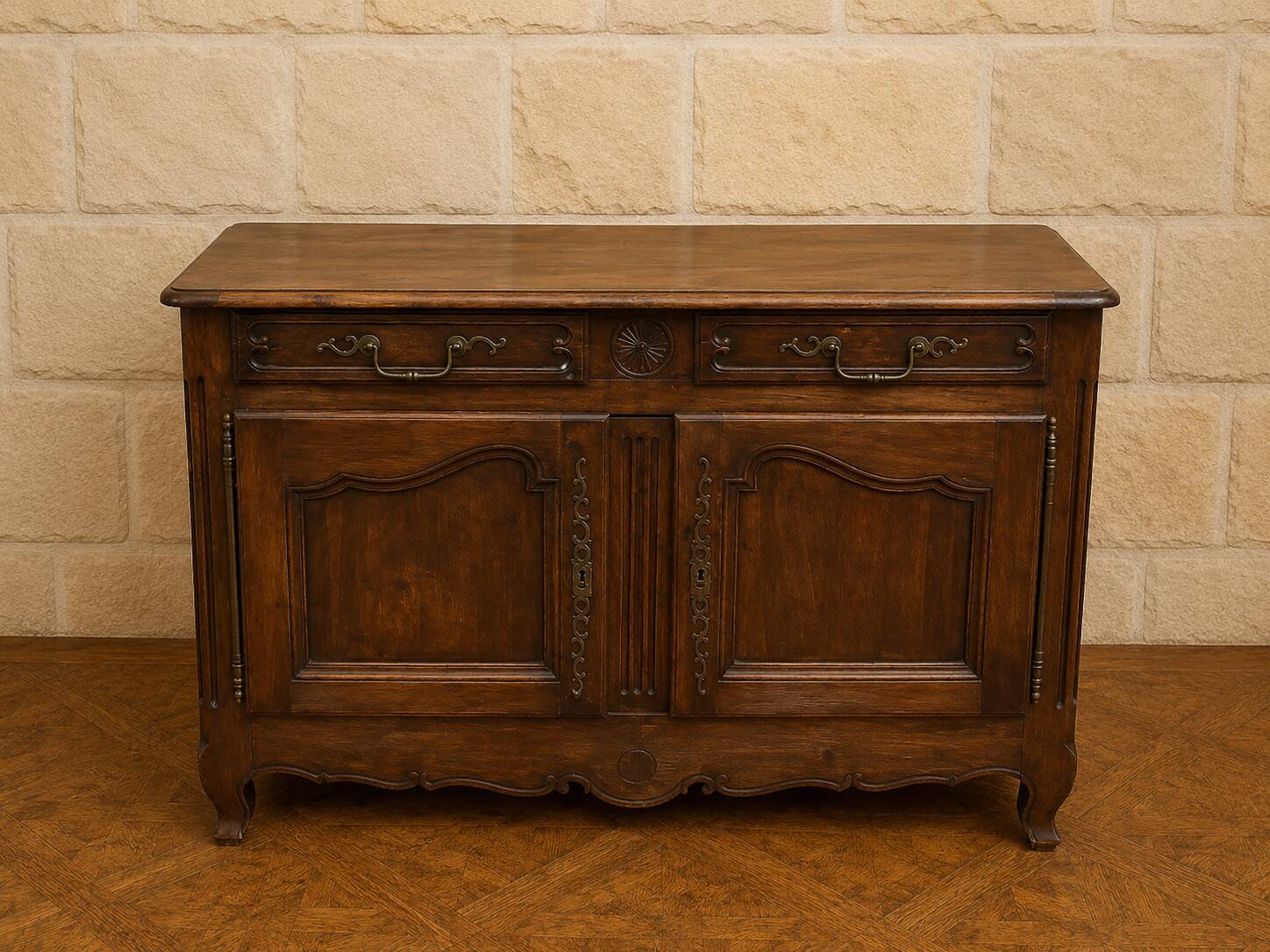 Buffet Louis XV en chêne – Époque XVIIIe siècle