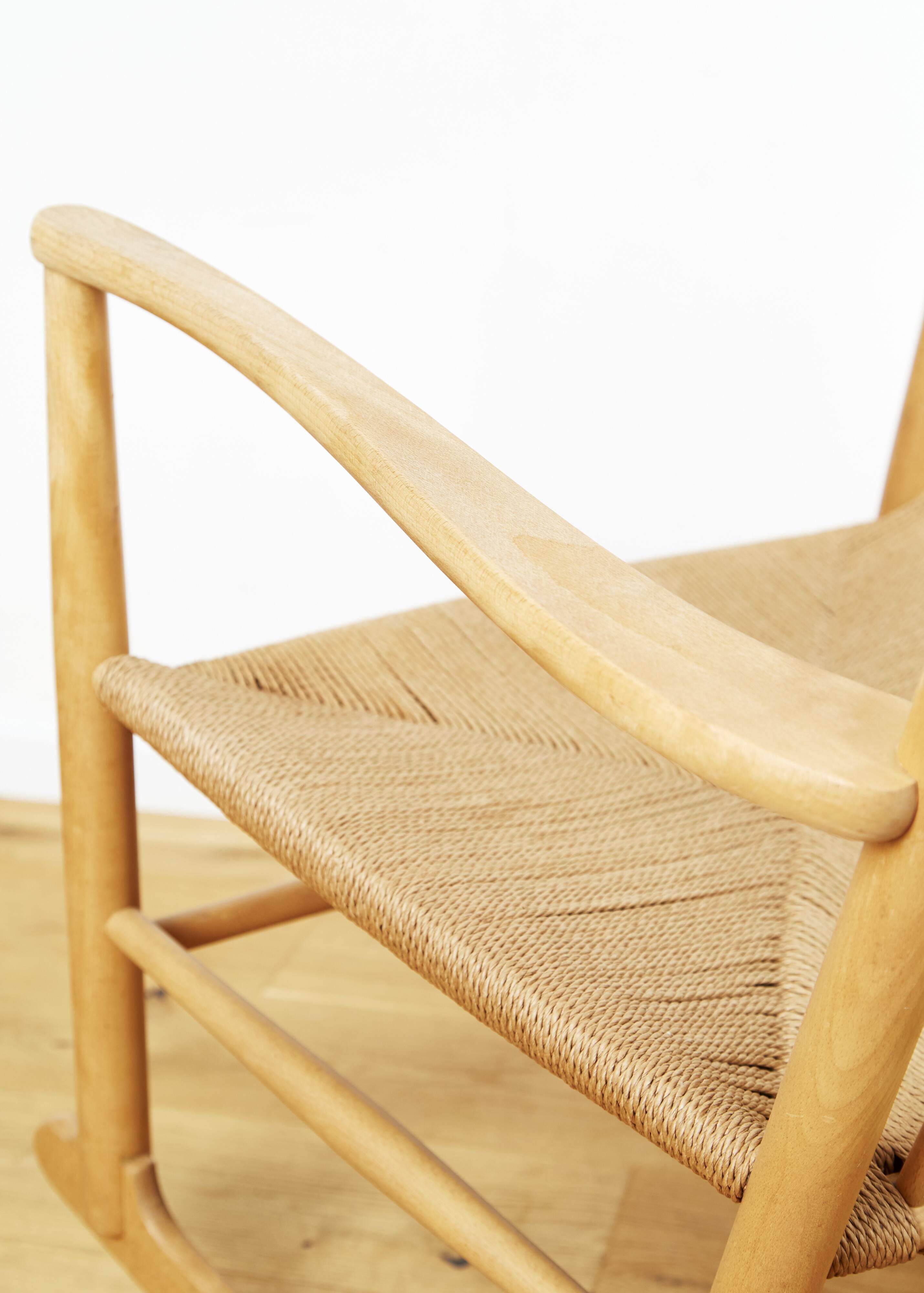 J16 Rocking Chair Vintage by Hans J. Wegner for FDB Møbler