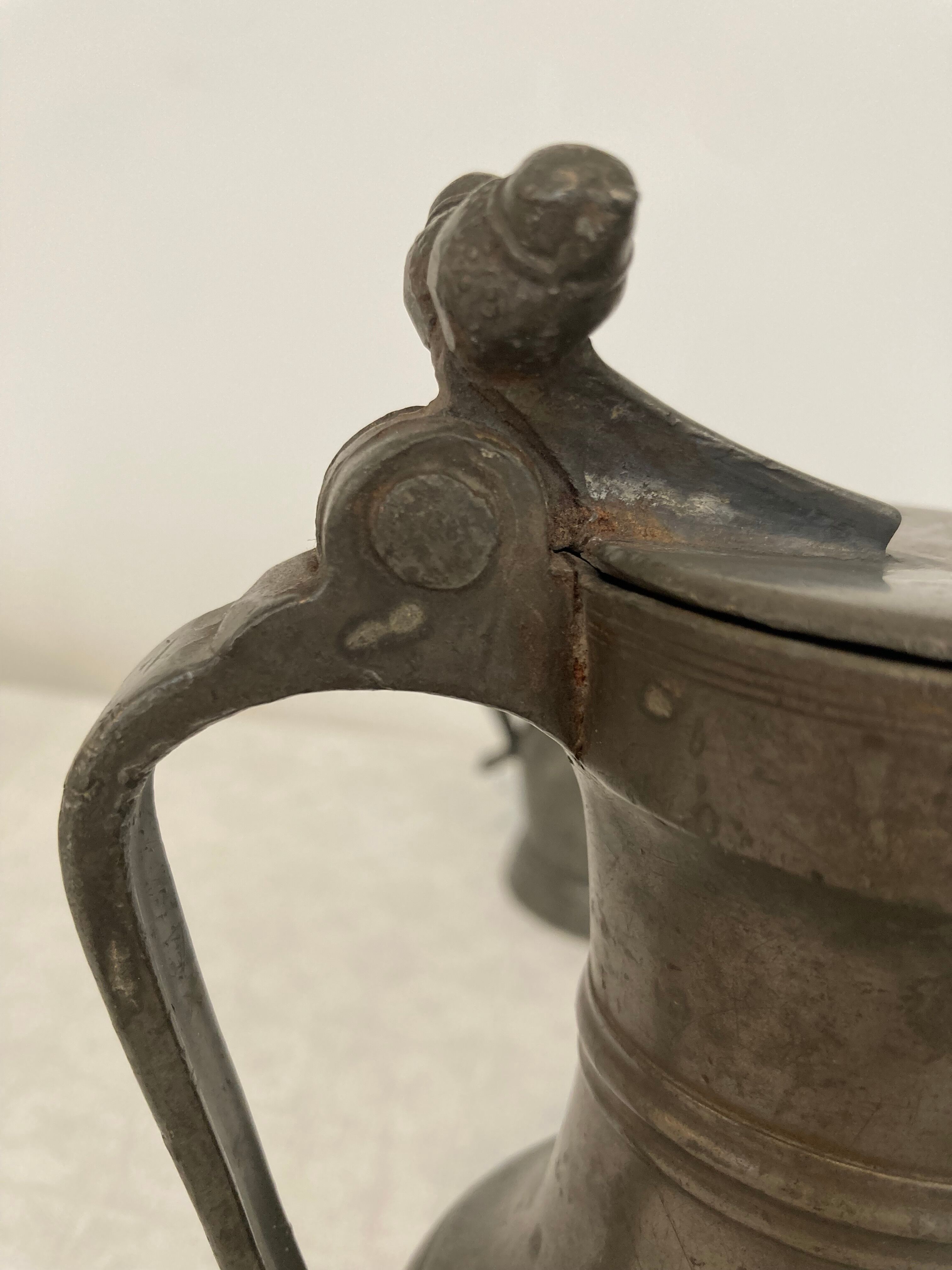 Pair of wine pitchers in pewter XVIIIth date 1753