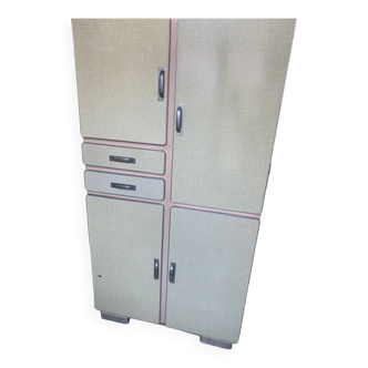 Armoire en formica