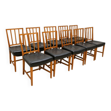 10 antique Josef Frank model 620 chairs in walnut wood from Svenskt Tenn.