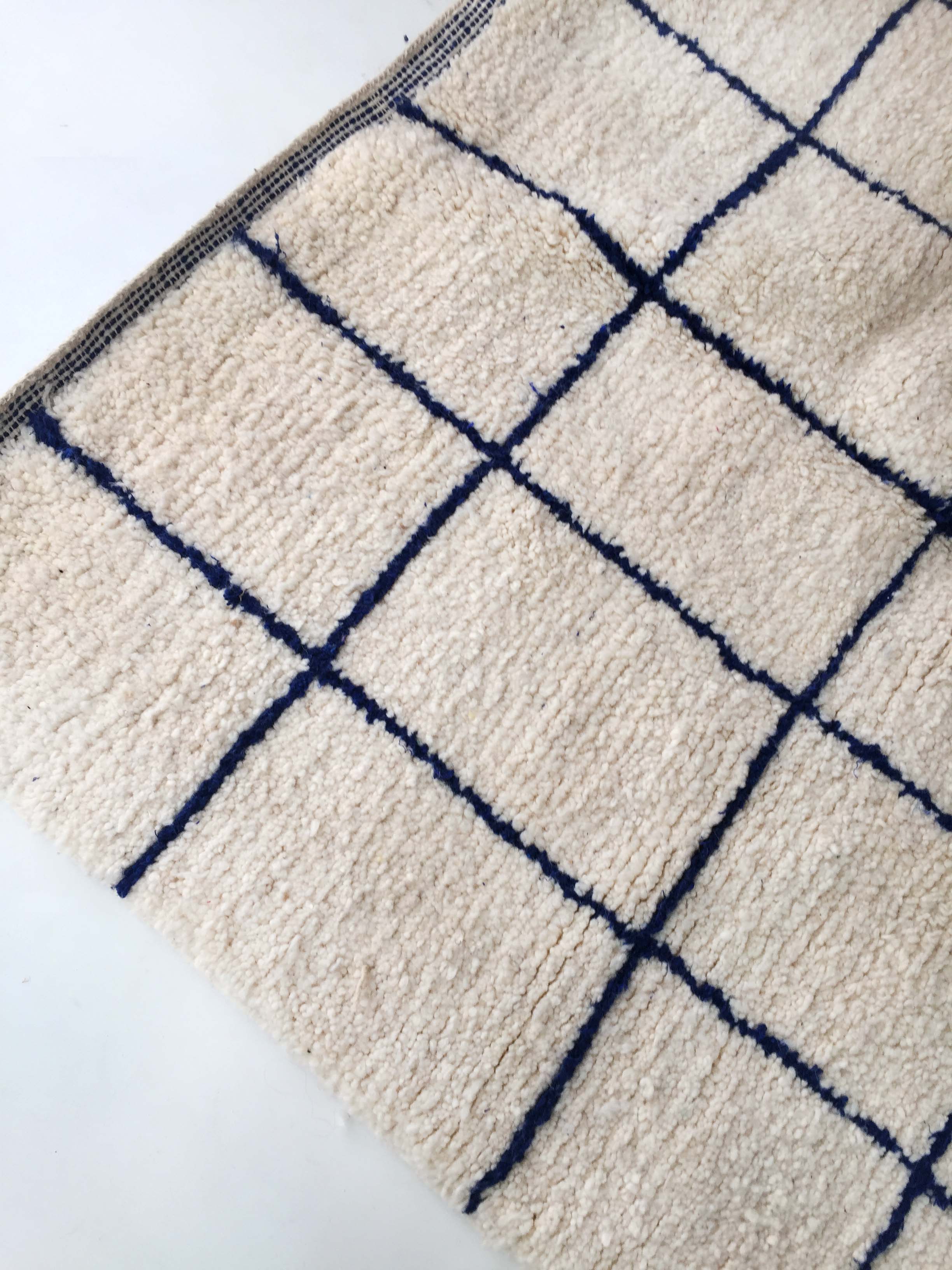 Moroccan Berber carpet Beni Ouarain unbleached with blue checkers majorelle 254x152cm