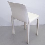 Set of 4 white Selene chairs by Magistretti Artemide