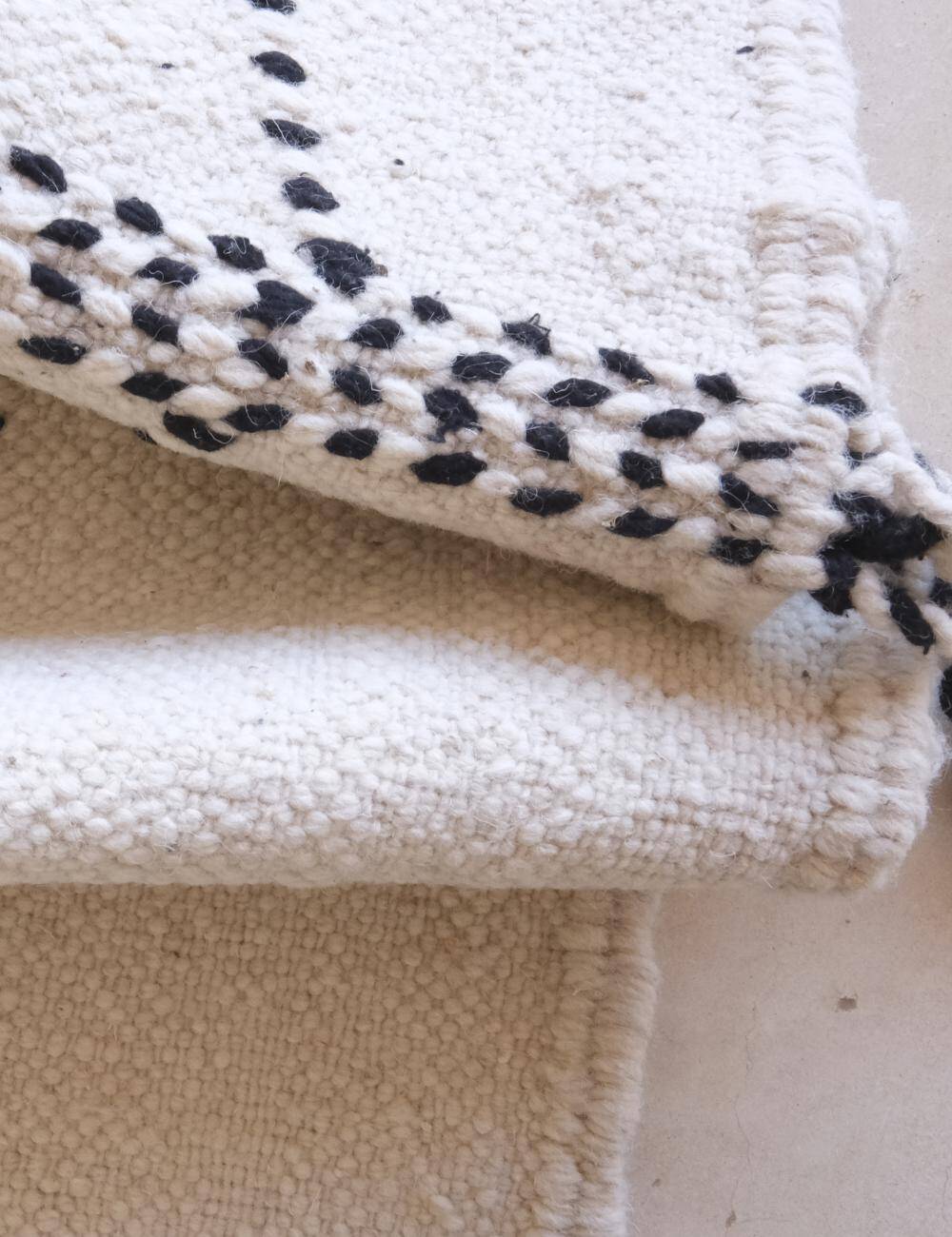 White Kilim Hallway Rug - 437 x 133 cm