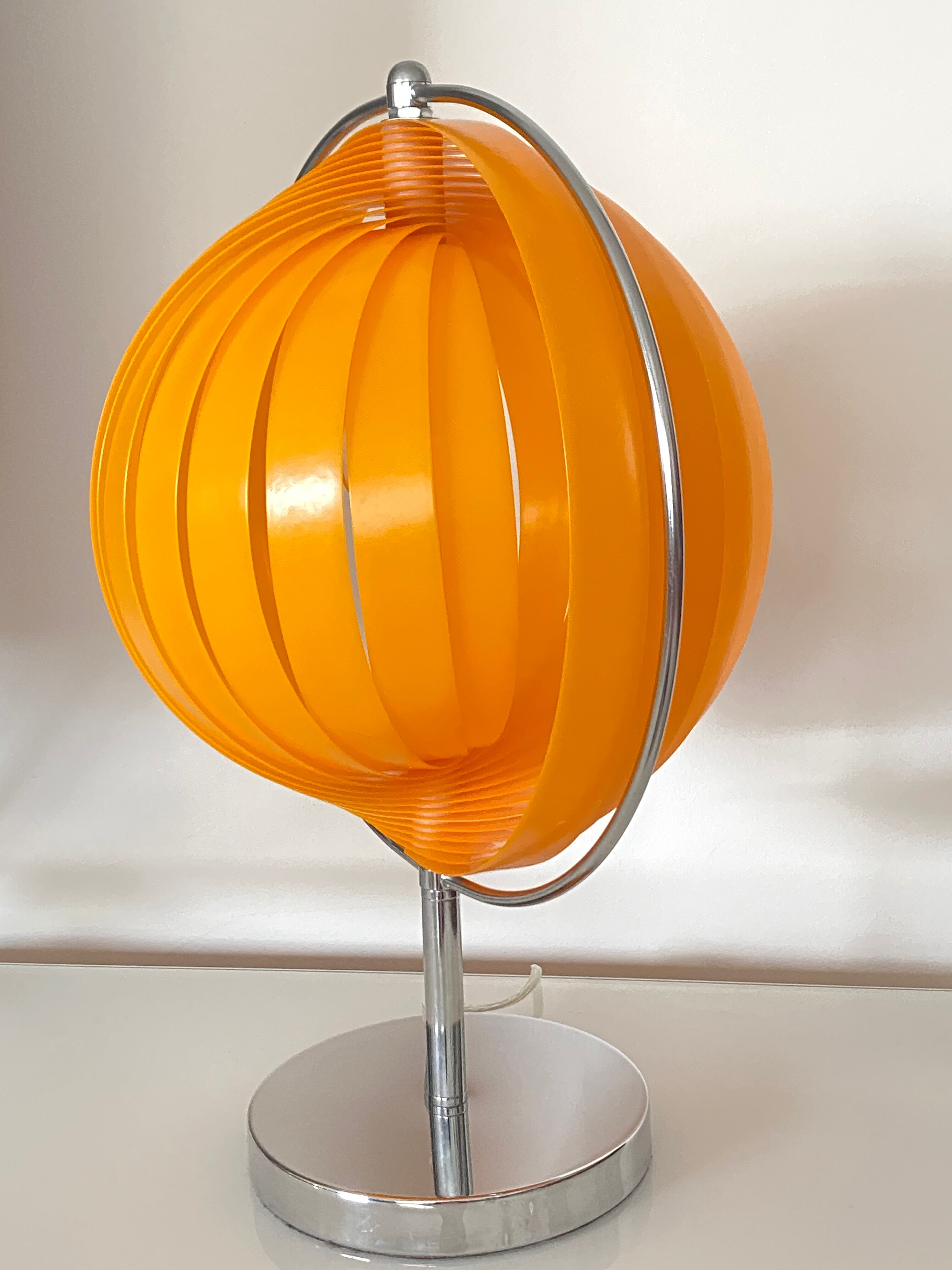 Vintage moon table lamp