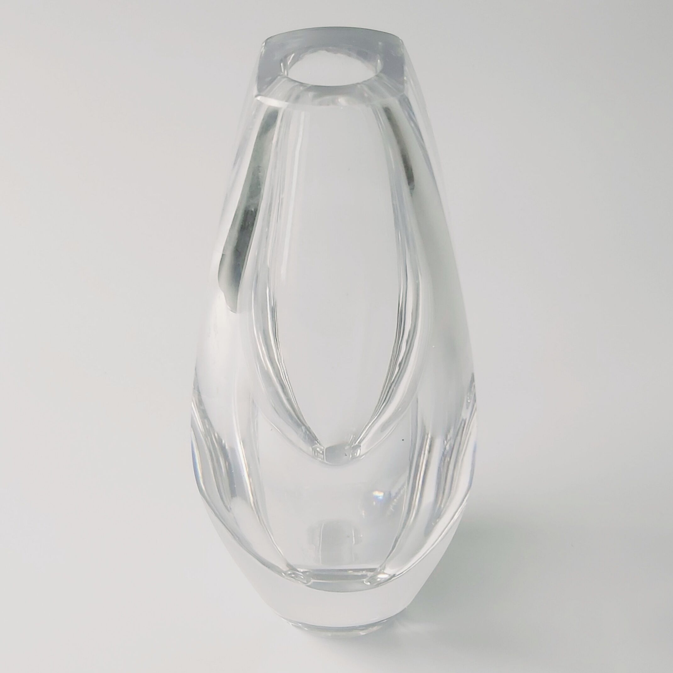 "Ventana" glass vase by Mona Morales-Schildt for Kosta, Sweden, 1950