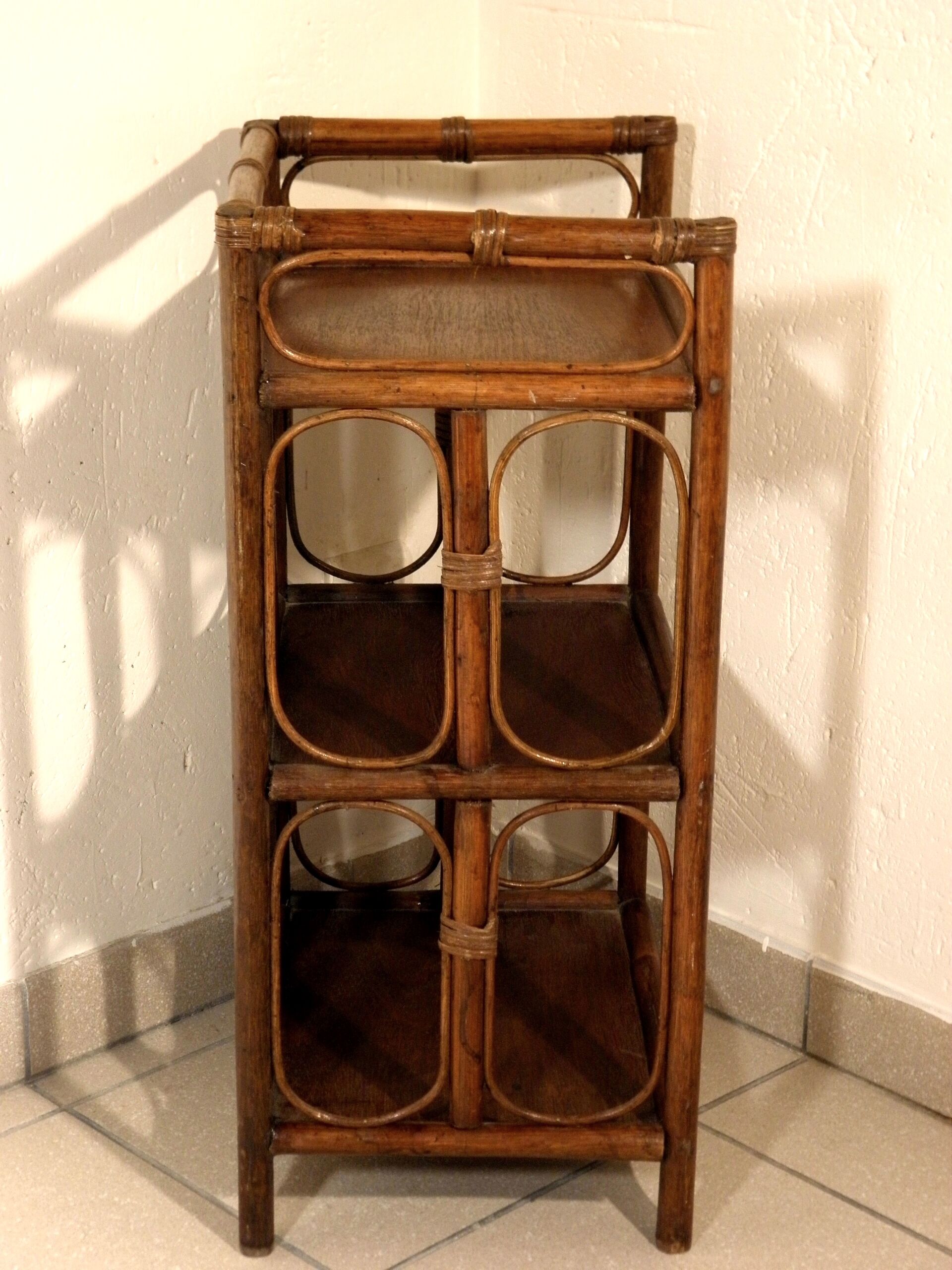 Rattan shelf 69x38cm