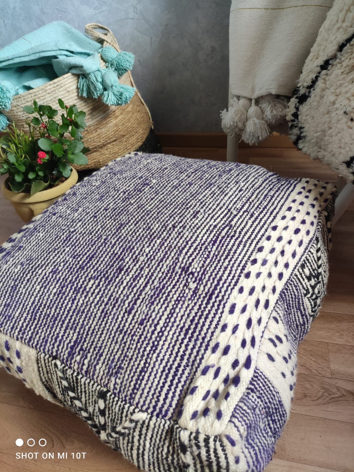 Berber pouf boujad oldschool 60cm by 60cm by 25cm