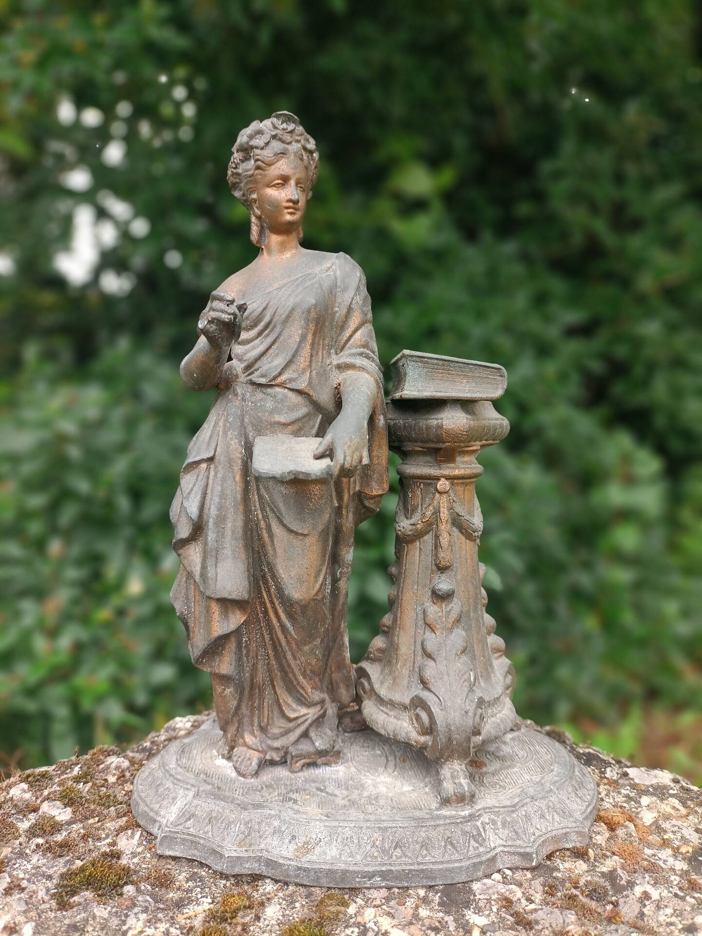 Statue
