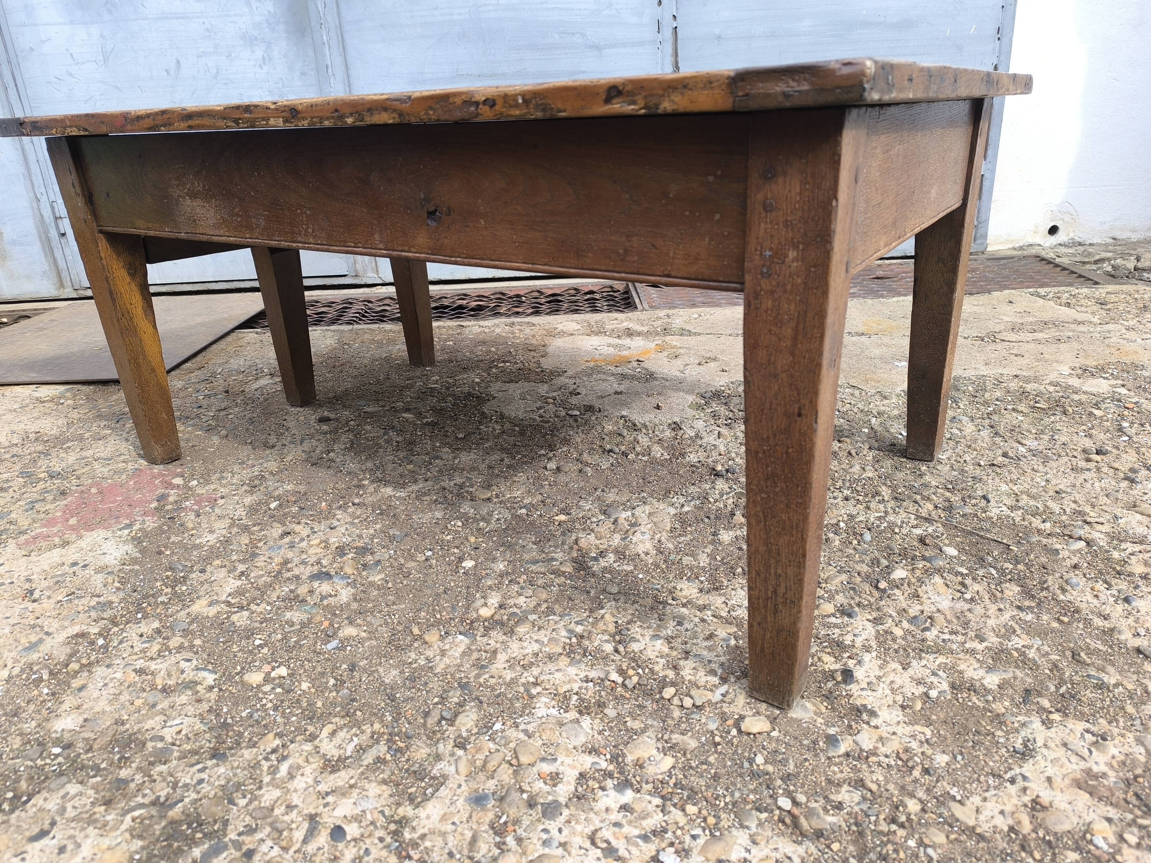 1m19x53 cm old rustic farmhouse coffee table