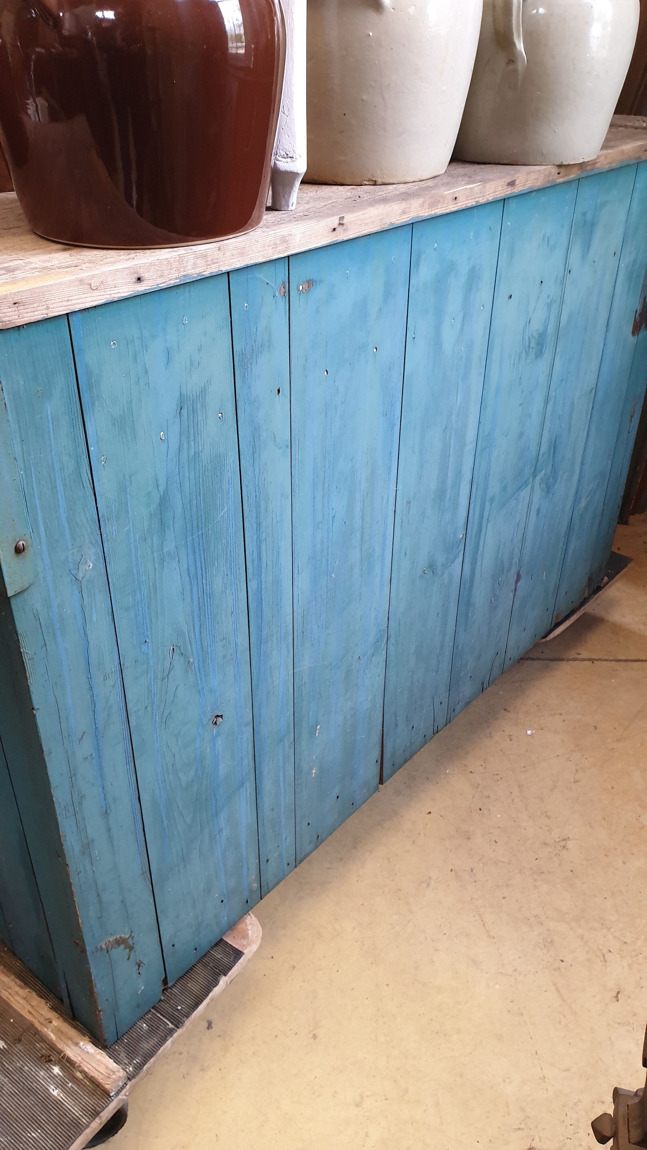 Workshop counter