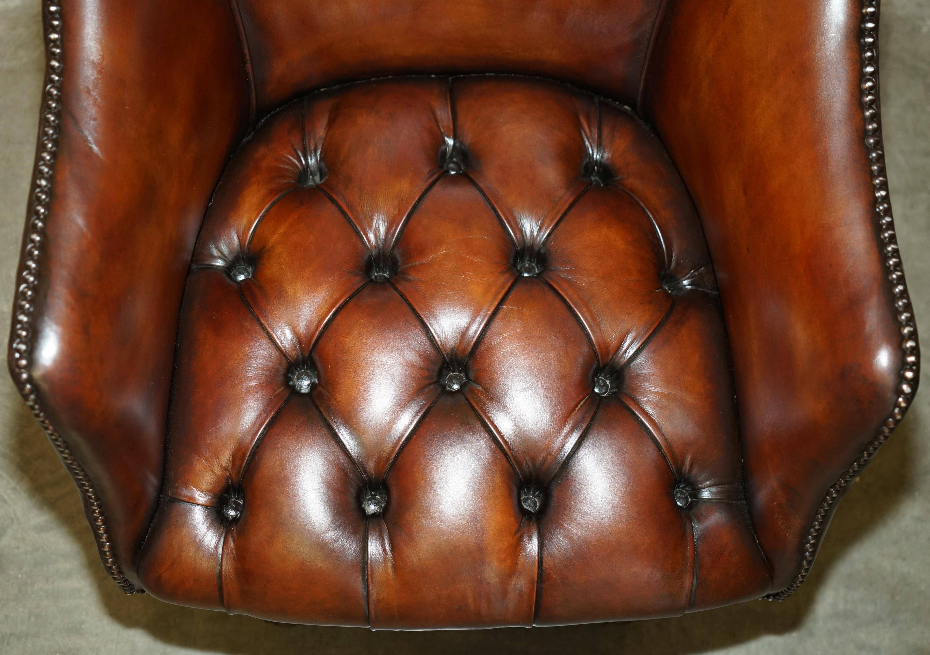 Fauteuil capitaine Chesterfield victorien restauré