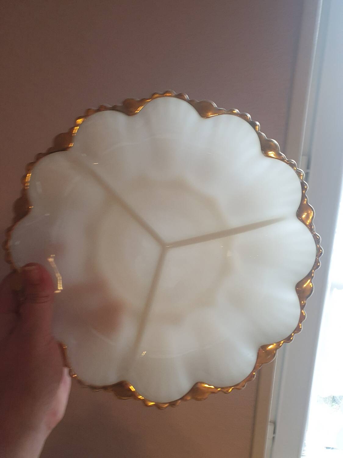 Dish with 3 compartments in opaline and vintage gilding