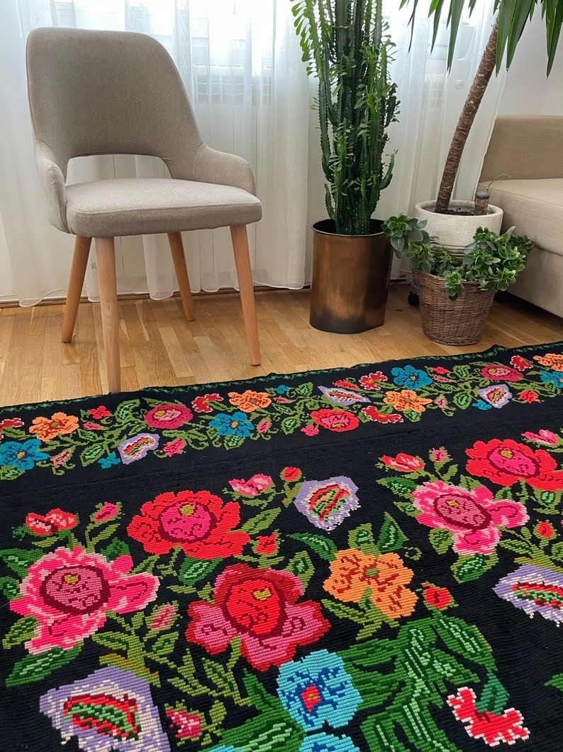 Romanian Bessarabian rug 287x157