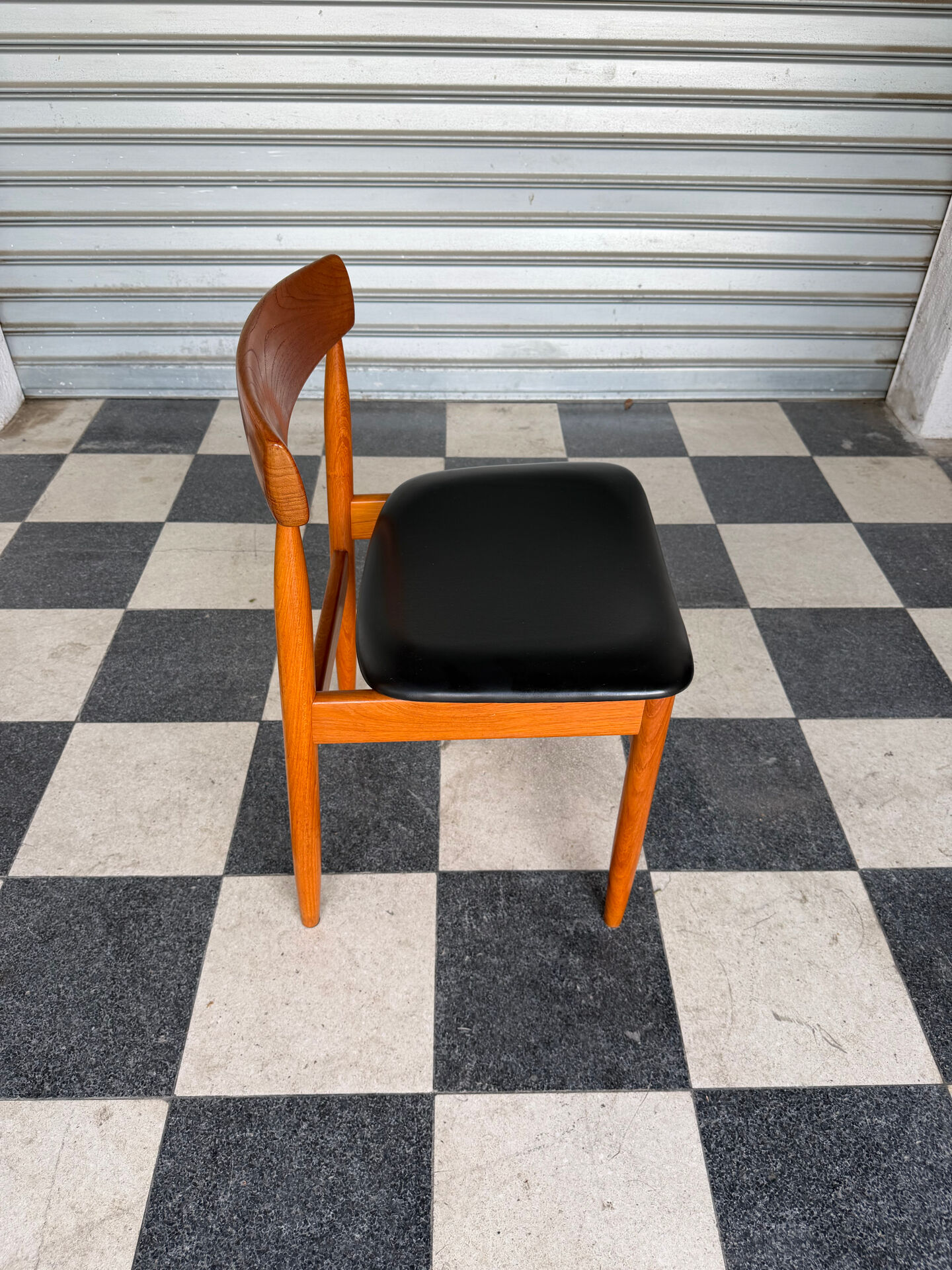 Lot de 4 chaises danoises en teck