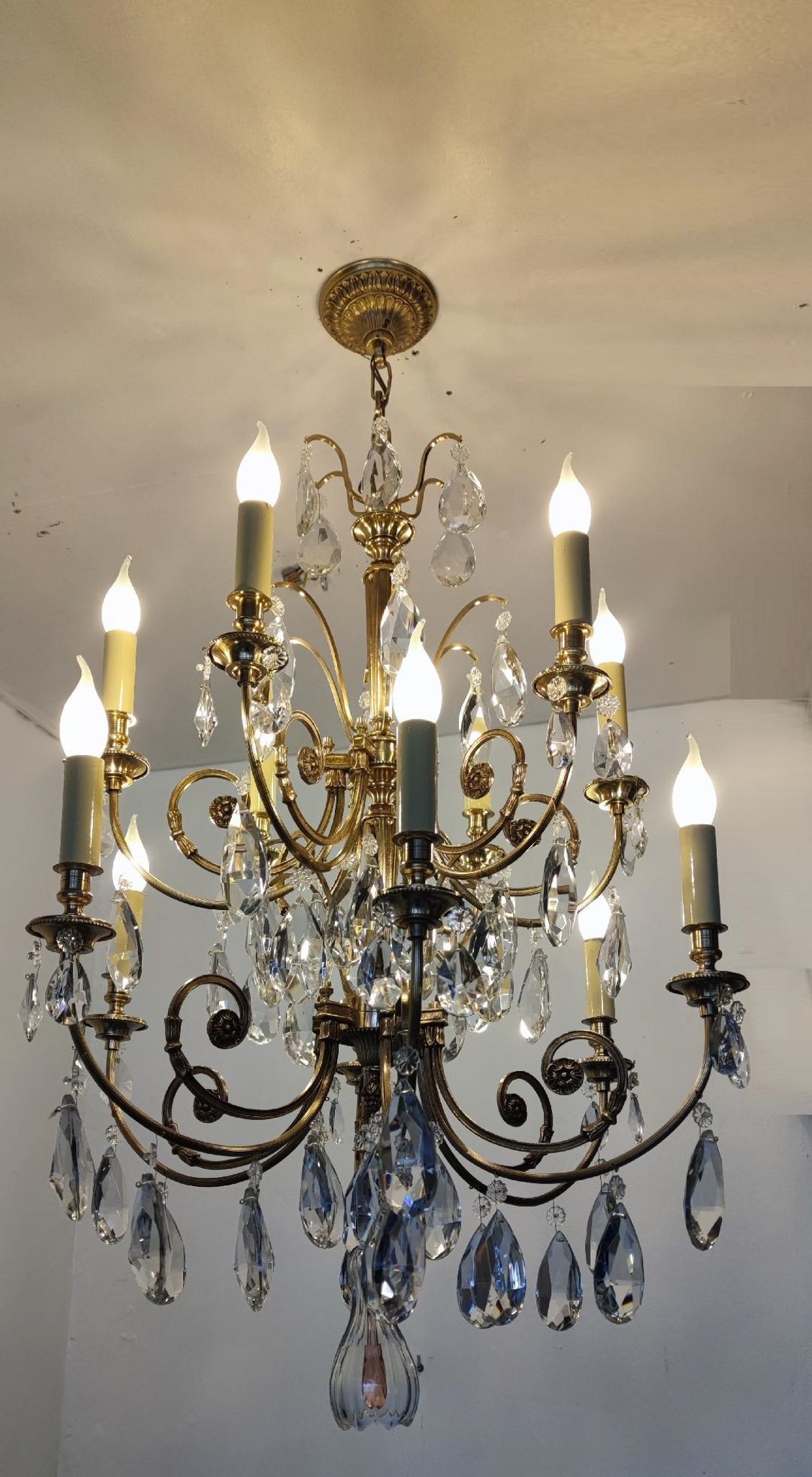 Crystal and bronze chandelier 12 arms of light