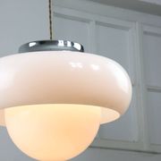 Grand lampadaire de l'ère spatiale de Guzzini, années 1960.
