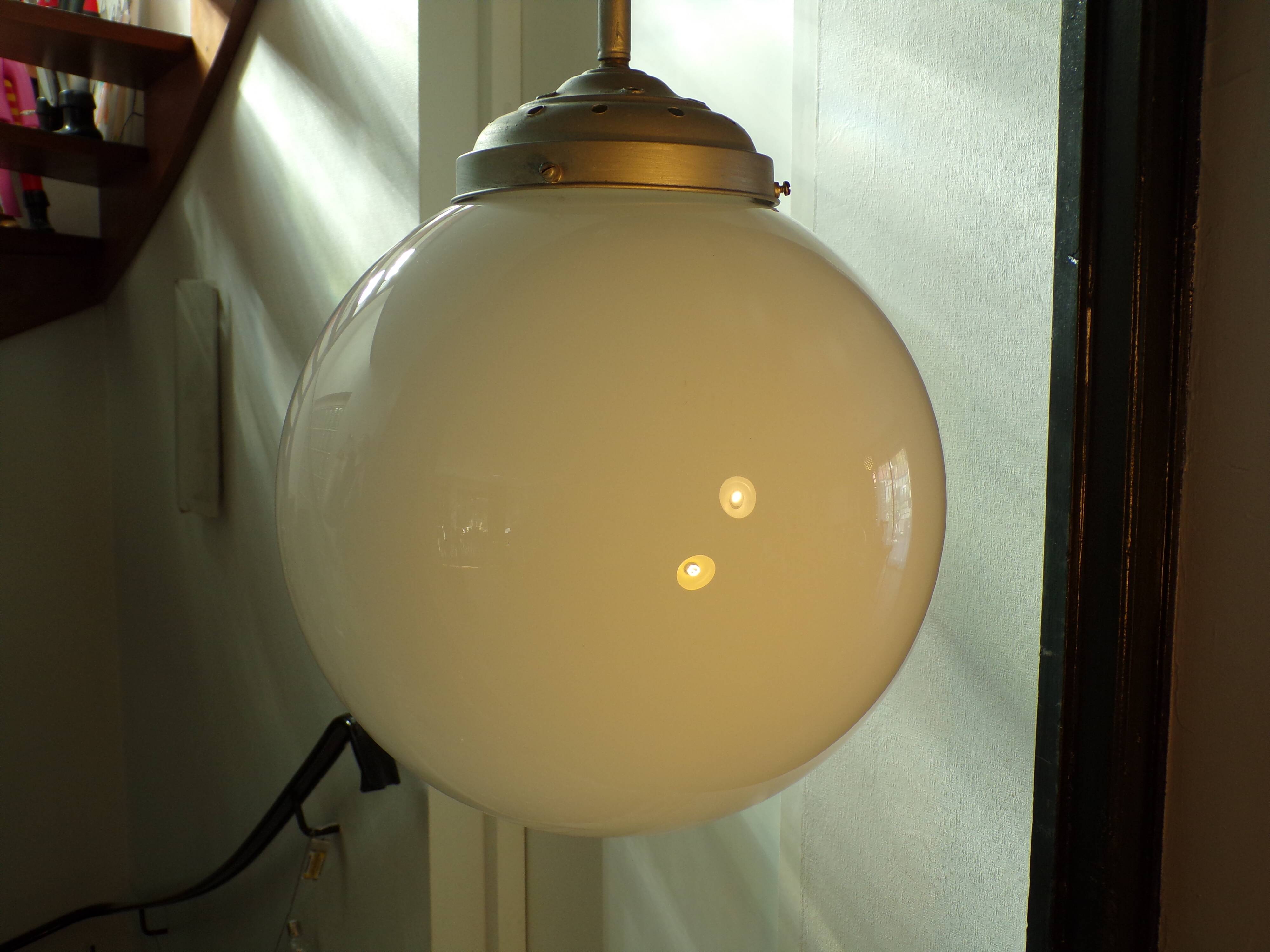 Suspension 1930 in opaline