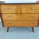 commode aux pieds compas, effet miroir, vintage