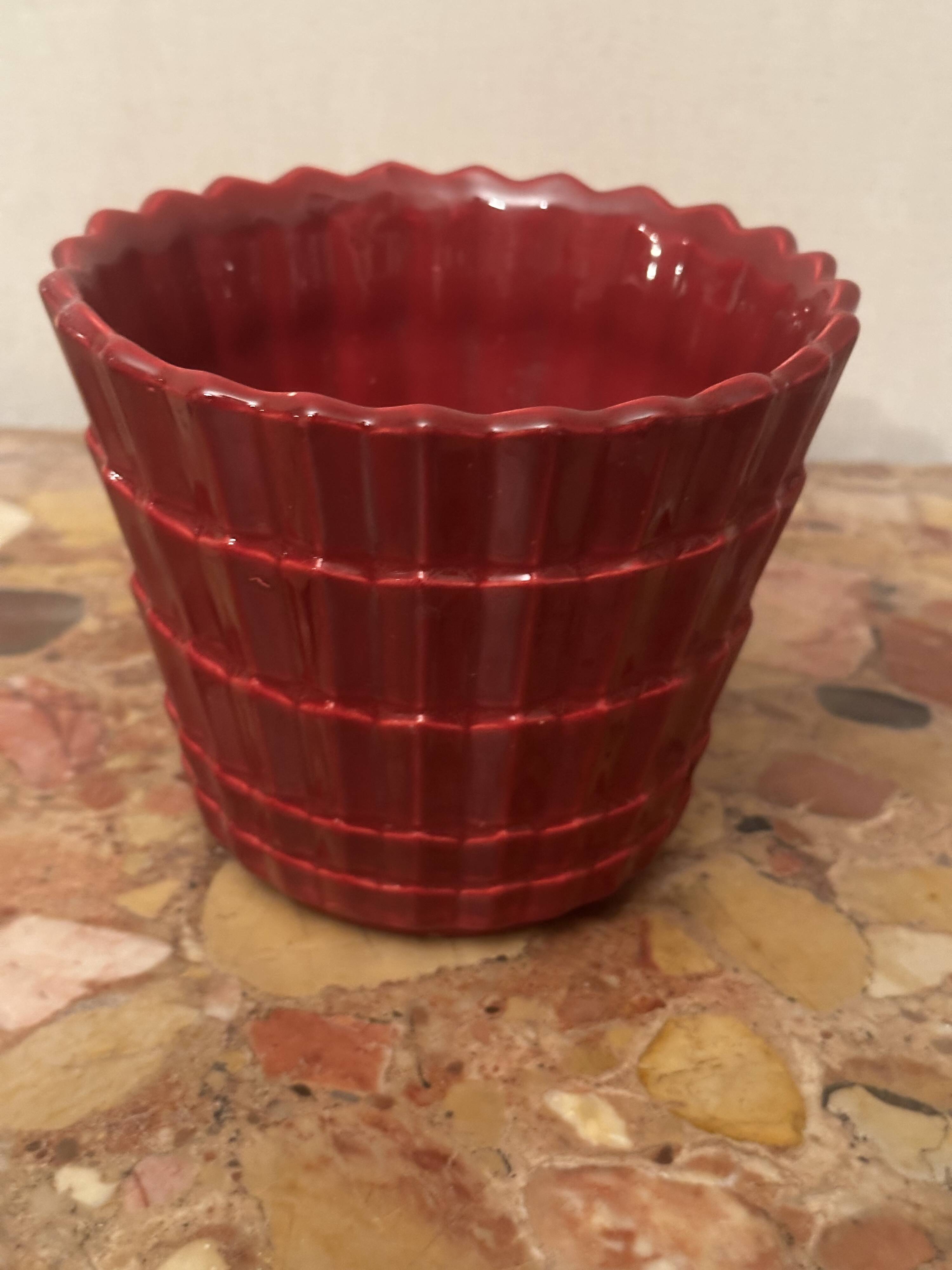 1950s Pleated Ceramic Cache Pot Bordeaux St-Clement H11/D14