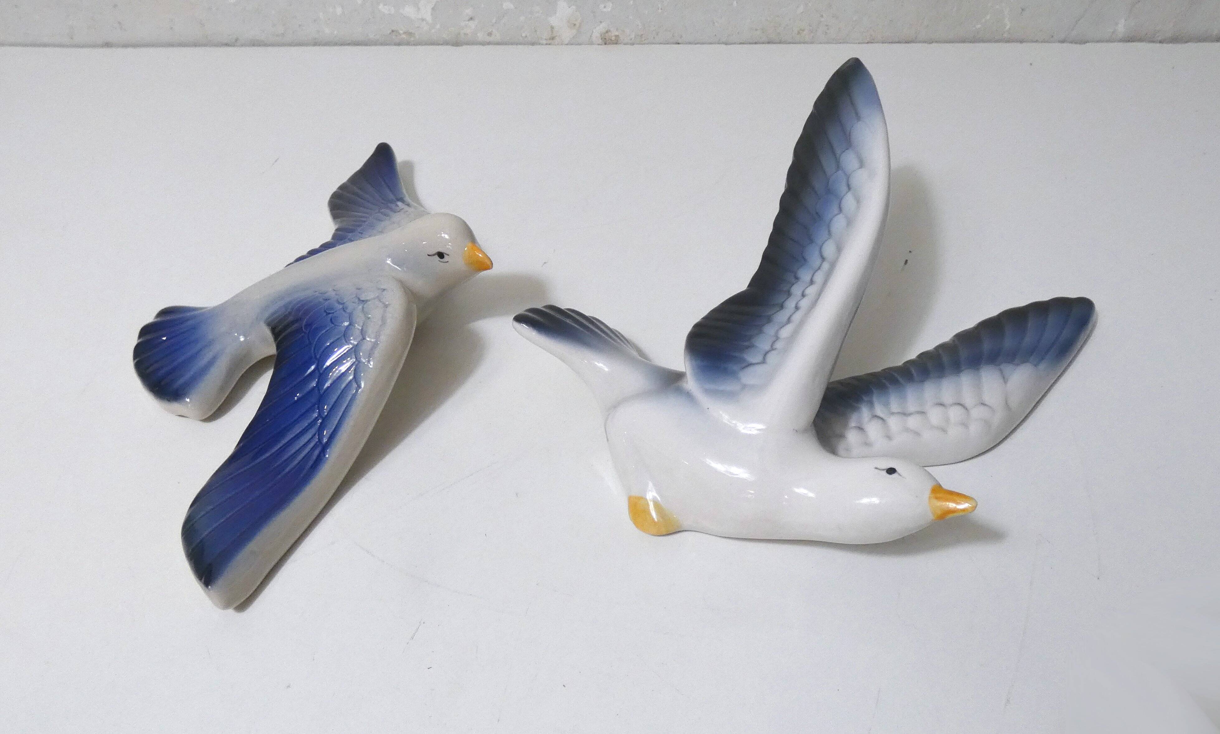 décoration murale oiseaux en faïence barbotine vintage