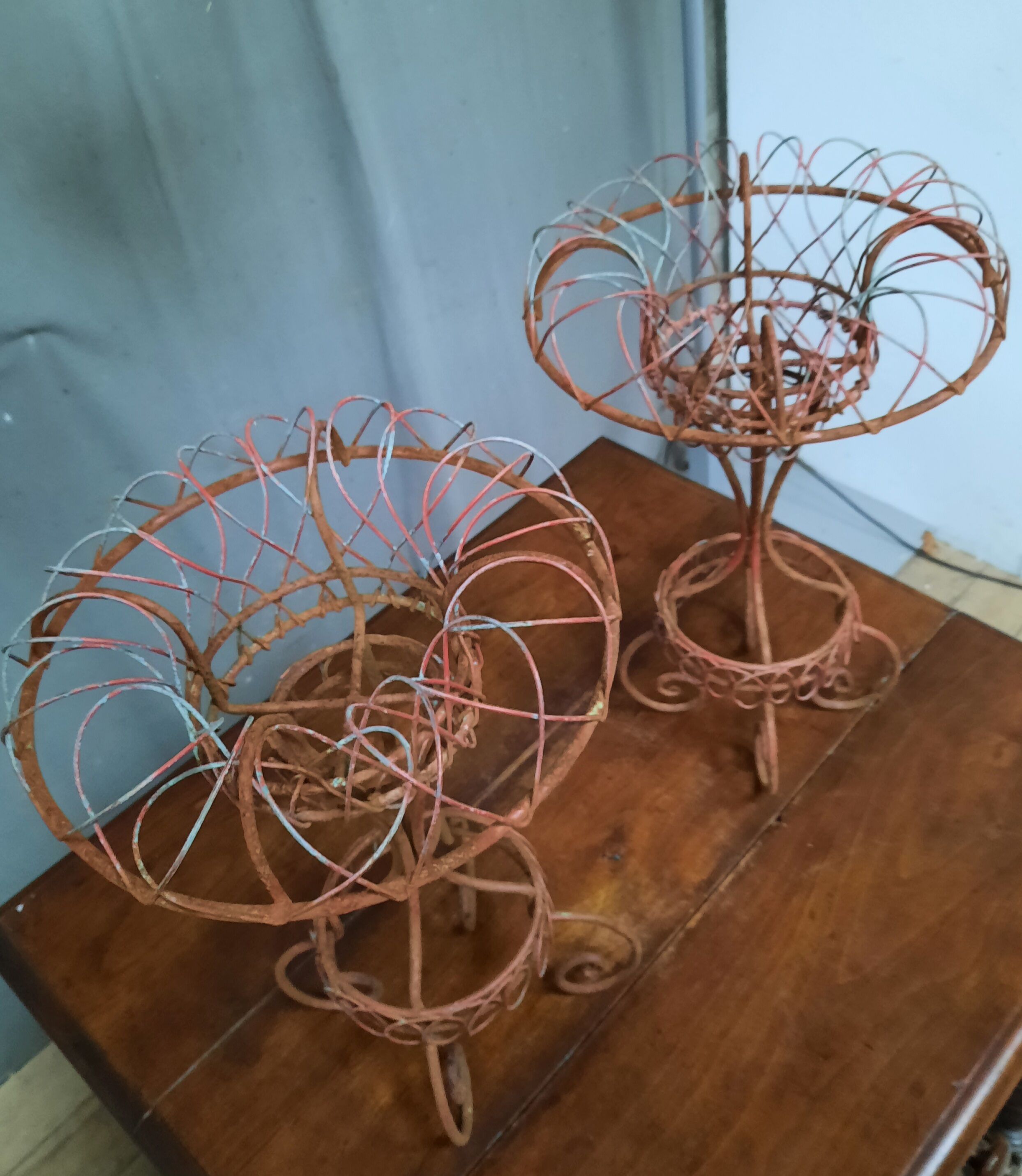 Pair of wire vase