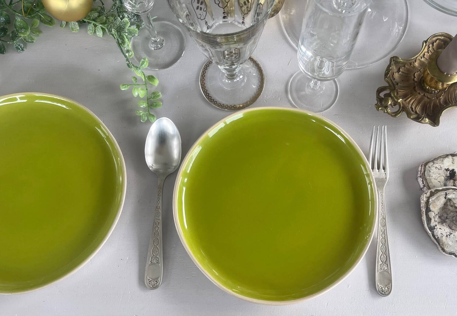 6 glazed ceramic dessert plates