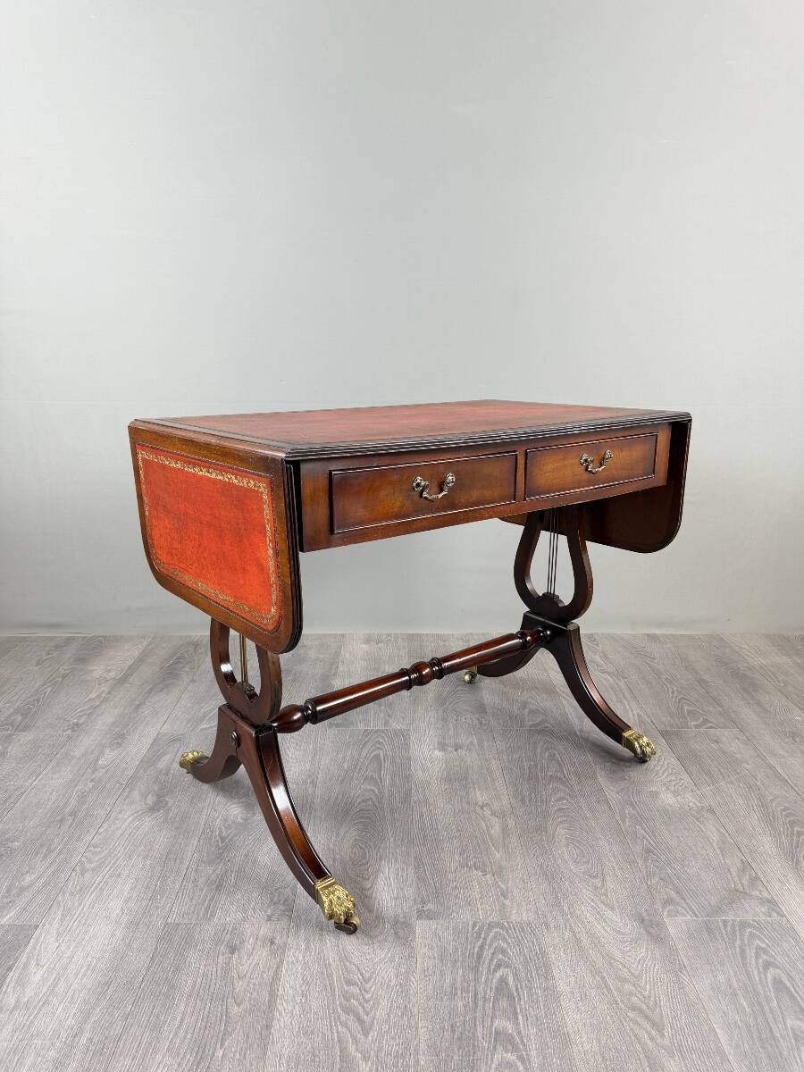 Table à jeux, bureau de style Empire en acajou, XIXe Siècle