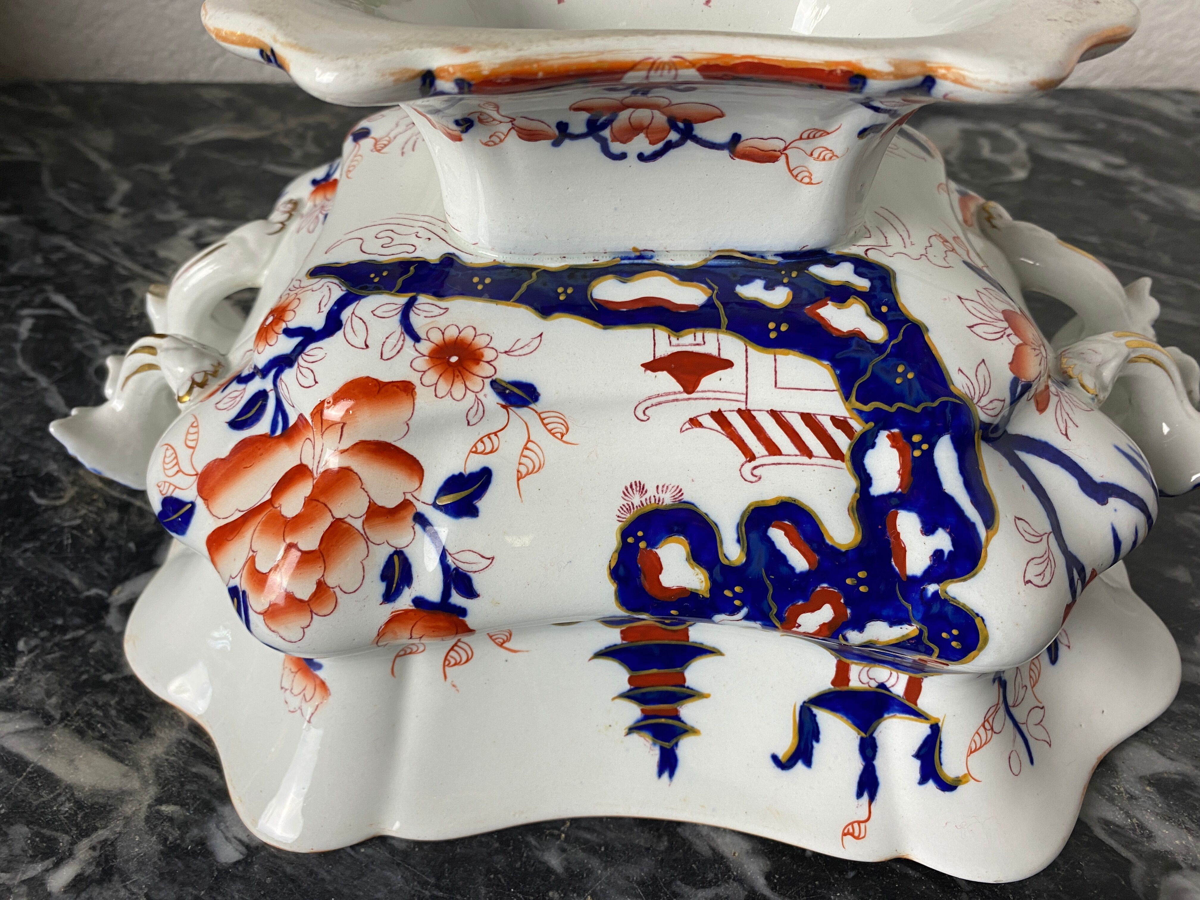 Old Imari cup stamped "Mason" in iron earth