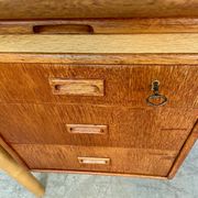 Vintage Danish desk in teak and oak by Børge Mogensen for Søborg Møbelfabrik, 1960s.