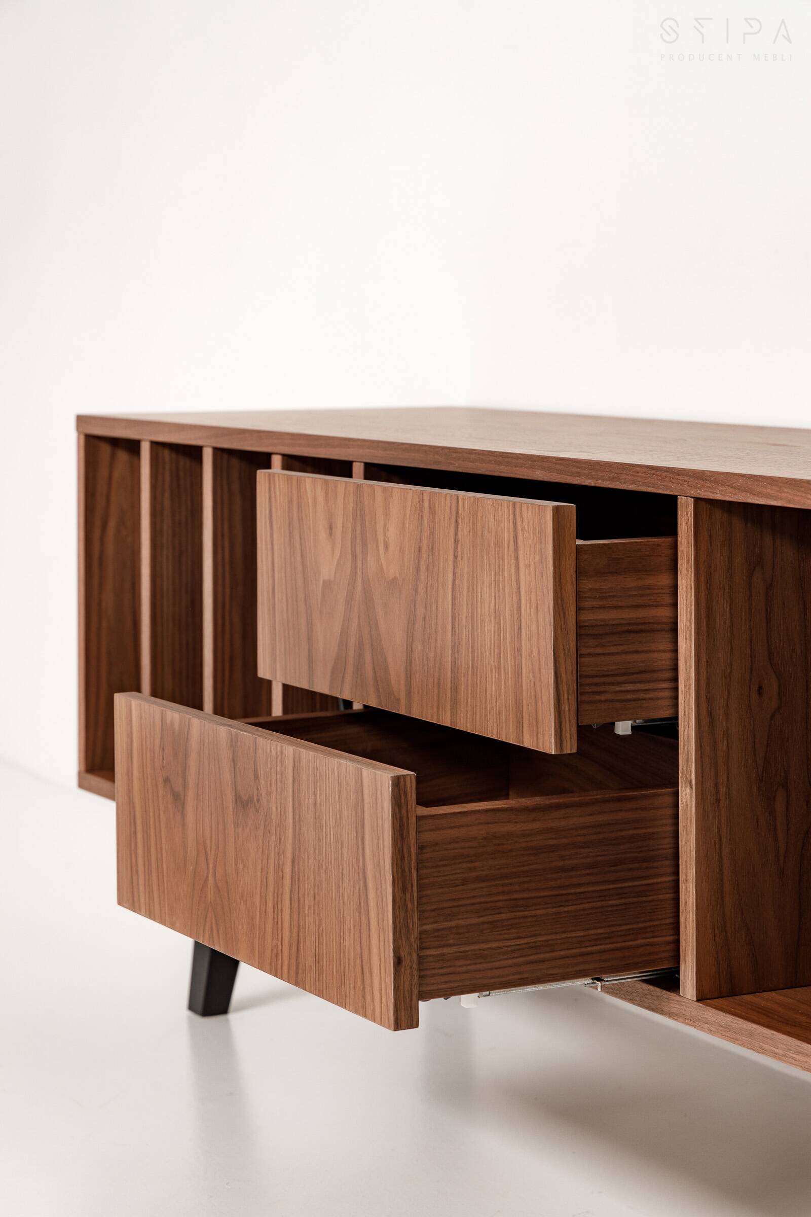 Vinyl Record Storage Cabinet Walnut "Nolana"
