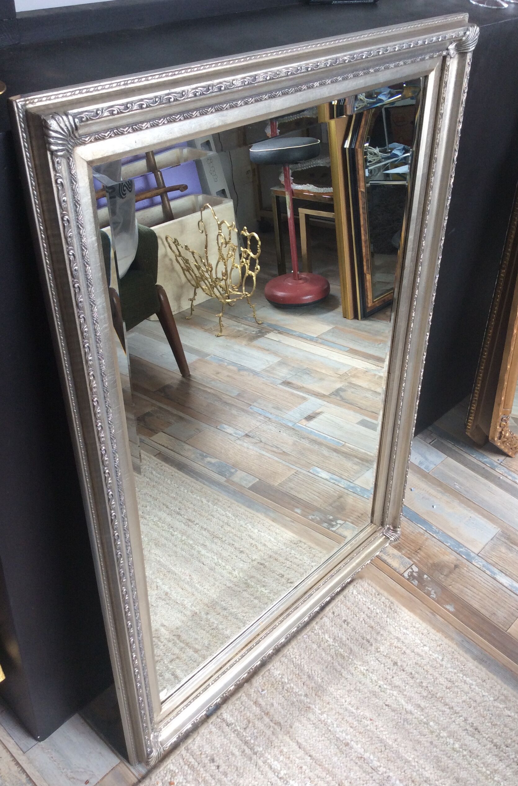 Bevelled mirror in silver wood 75x105cm